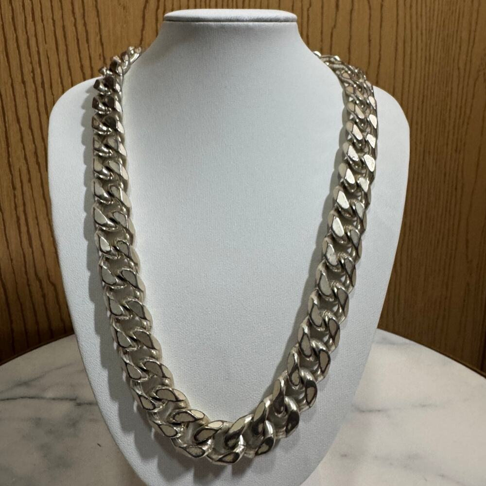 Tommy Hilfiger silver chain necklace